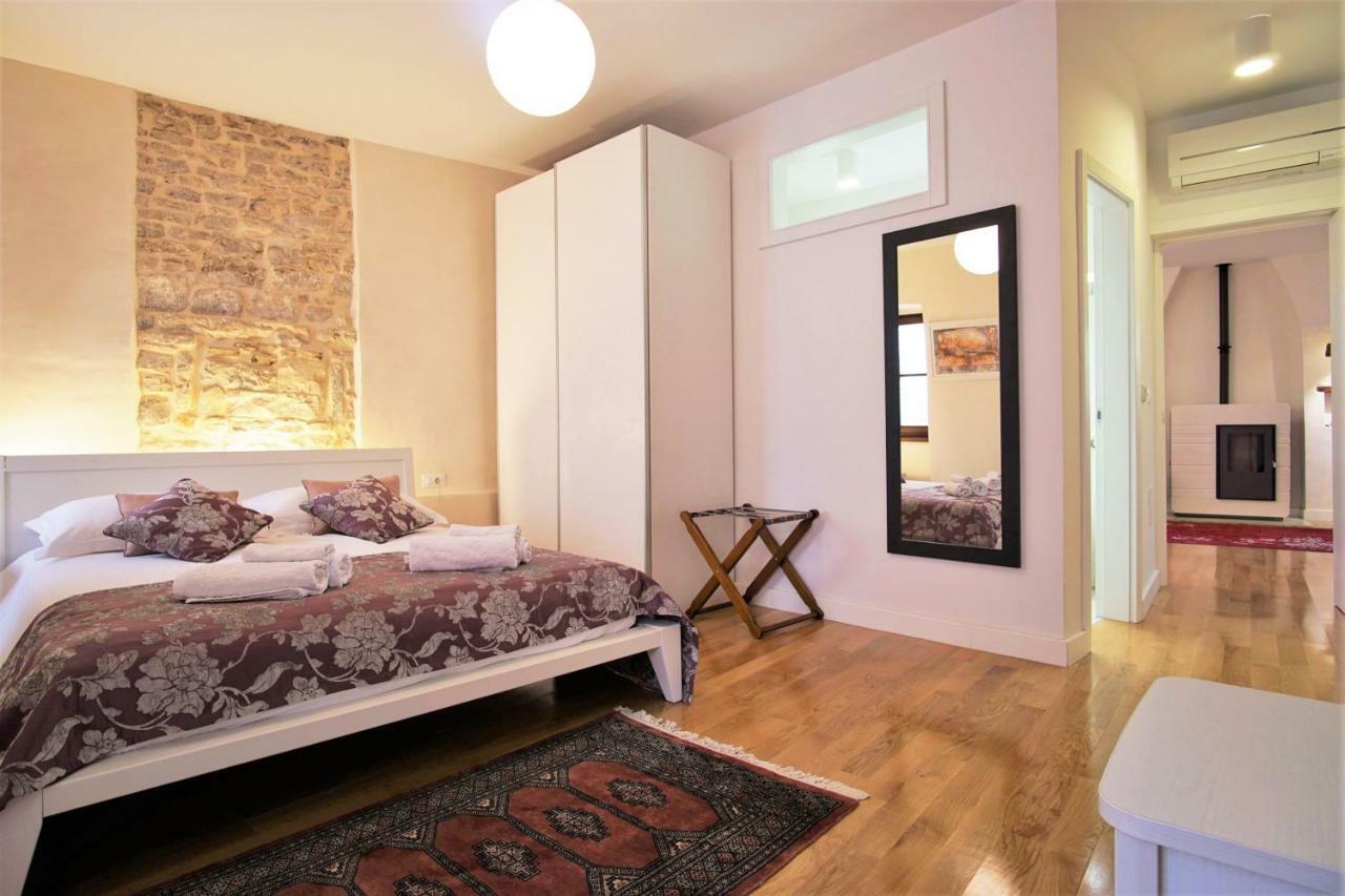 Villa Castel Bale Luaran gambar