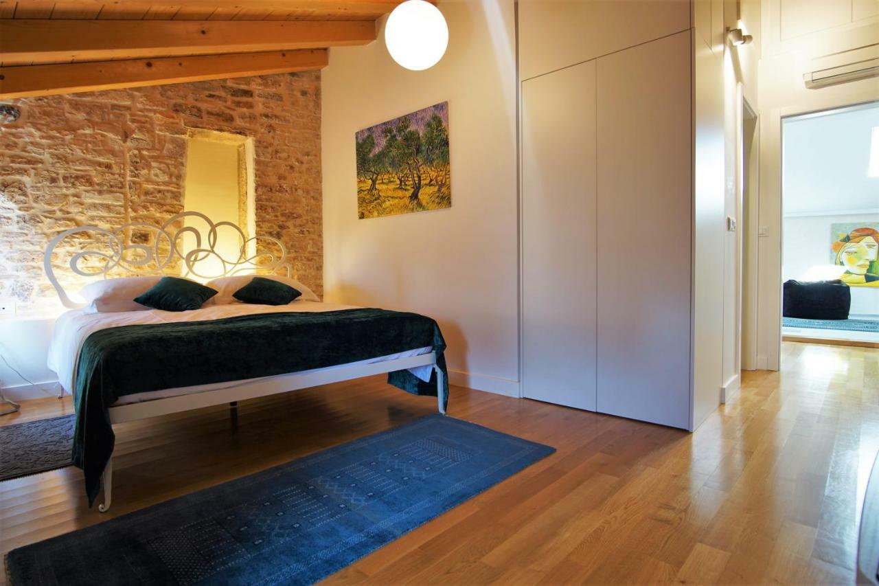 Villa Castel Bale Luaran gambar