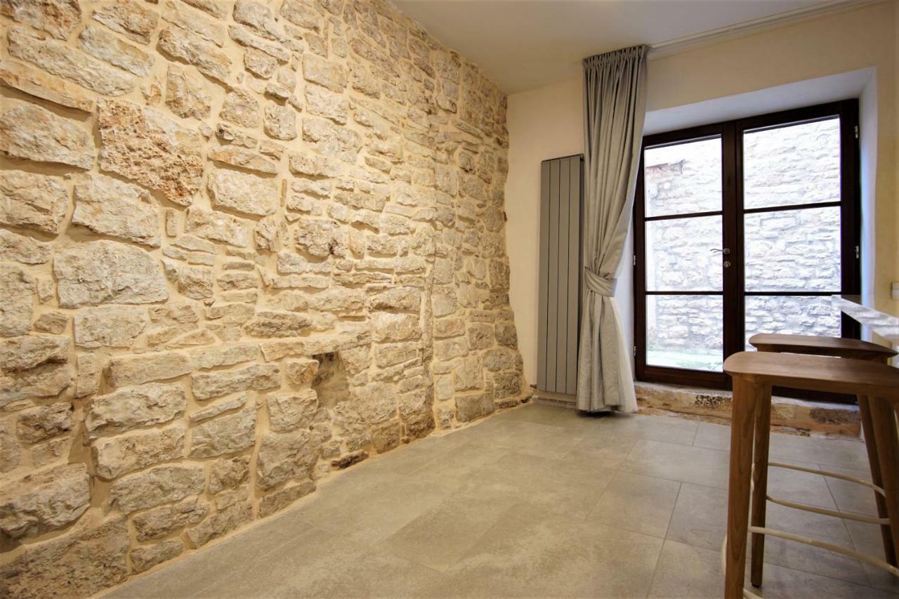Villa Castel Bale Luaran gambar